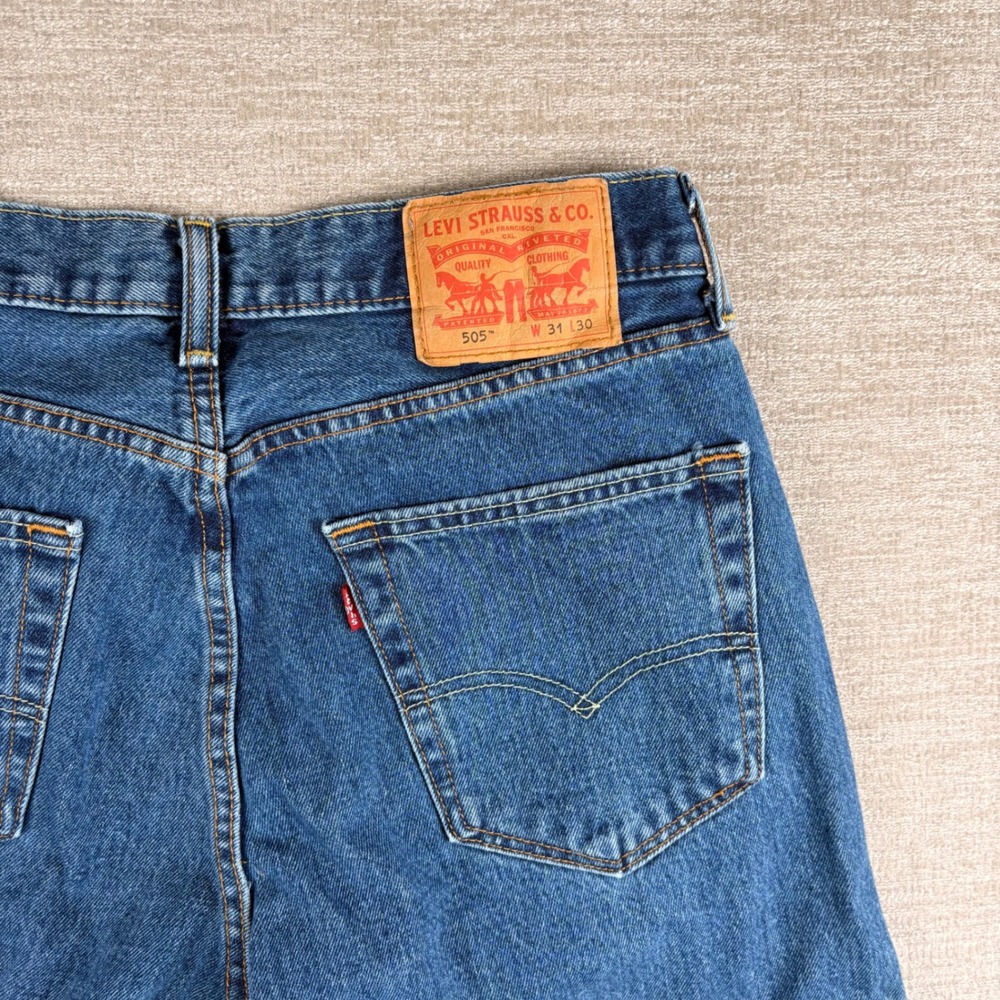 Levi's 505 Regular Fit Jeans Mens 31x30 Blue Straight Leg Bootcut Denim EUC Y2K